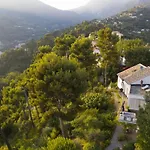 456 Chemin De La Pinède *