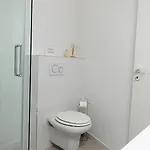456 Chemin De La Pinède Appartement *