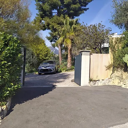 456 Chemin De La Pinede