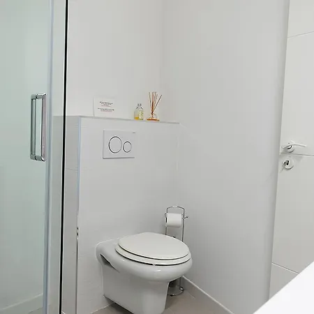 456 Chemin De La Pinede Apartamento *