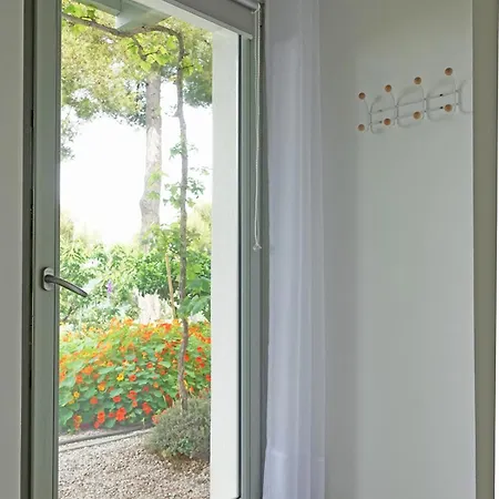 Appartement 456 Chemin De La Pinede Menton